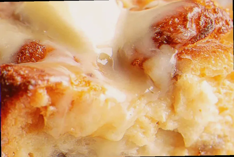 Old fashioned bread pudding recipe